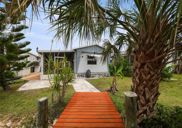 4th image of 3119 Sunny Harbor Dr, Punta Gorda, FL 33982 | MLS# A4692979