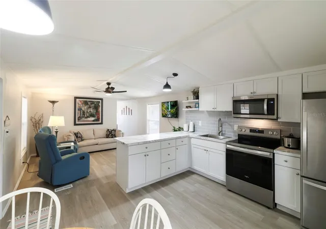 5th image of 3119 Sunny Harbor Dr, Punta Gorda, FL 33982 | MLS# A4692979