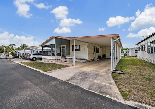 4th image of 7047 El Matador St, Zephyrhills, FL 33541 | MLS# TB8506572