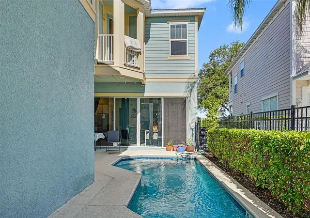 Photo 4 of Single family home for sale at 1432 Reunion Blvd, Reunion, FL 34747 | MLS# O6406157 | Listing updated on 2026-10-06