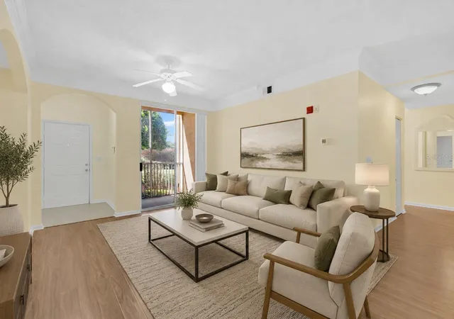 Listing Photo 4 - Condo for sale in building located at 12111 Poppy Field Ln, Orlando, FL 32837 - Unit #109