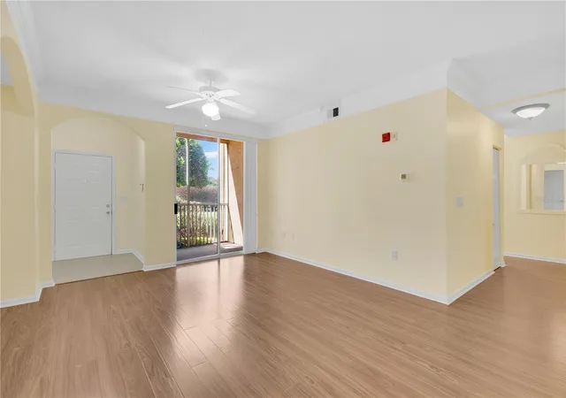 Listing Photo 5 - Condo for sale in building located at 12111 Poppy Field Ln, Orlando, FL 32837 - Unit #109