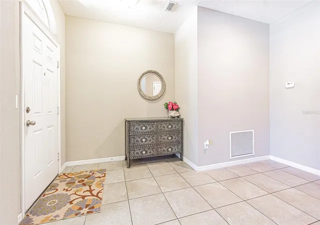 4th image of 1667 Nature View Dr, Lutz, FL 33558 | MLS# TB8506591