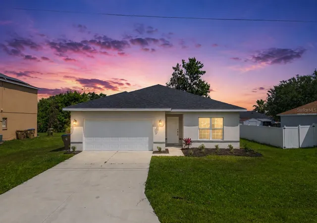 Photo 2 of Single family home for sale at 1109 Munster Ct, Kissimmee, FL 34759 | MLS# S5149526 | Listing updated on 2026-10-14