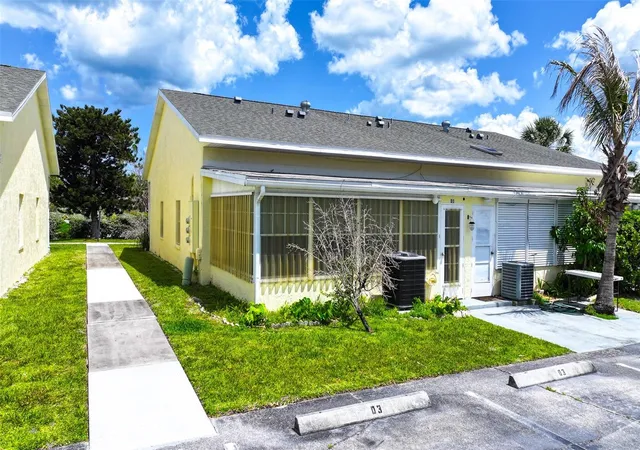 4th image of 8520 Us Hwy 1 #D3, Micco, FL 32976 | MLS# C7525937