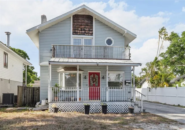 Photo 2 of Sale Pending at 757 32nd Avenue N, Saint Petersburg, FL 33704 | MLS# TB8506628 | Listing updated on 2026-10-09
