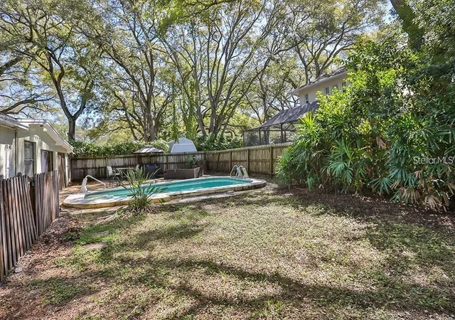 Photo 11 of Single family home for sale at 3214 W Coachman Ave, TAMPA, FL 33611 | MLS# TB8506632 | Listing updated on 2026-10-05