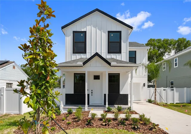 Photo 3 of Single family home for sale at 4181 56th Avenue N, Saint Petersburg, FL 33714 | MLS# W7885607 | Listing updated on 2026-09-24