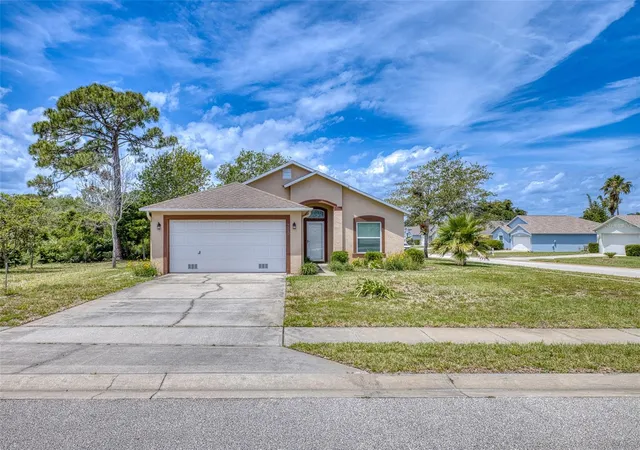 Homes for sale in Edgewater, FL | 312 Broken Oak Dr, Edgewater, FL 32141 | MLS# NS1088168