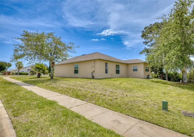Homes for sale in Edgewater, FL | 312 Broken Oak Dr, Edgewater, FL 32141 | MLS# NS1088168