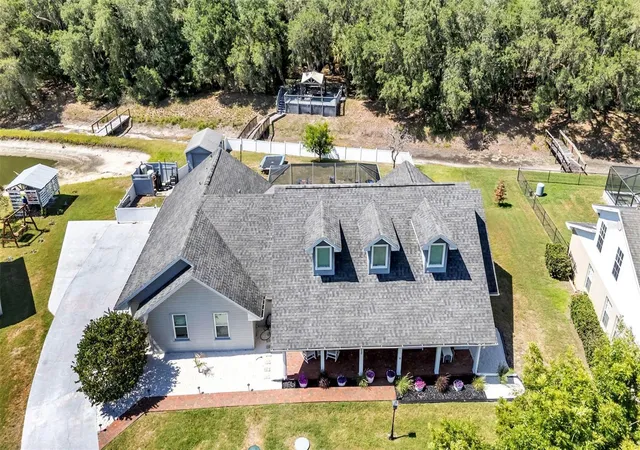 3rd image of 1413 Hidden Creek Ln, Winter Haven, FL 33880 | MLS# L4961757