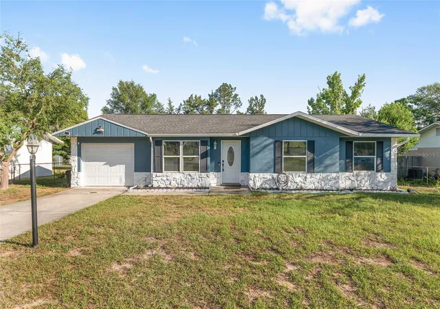 Photo 1 of Single family home for sale at 69 Sapphire Rd, Ocala, FL 34472 | MLS# OM724381 | Listing updated on 2026-09-02