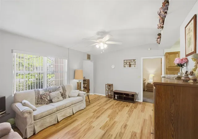 2nd image of 481 Kentia Rd, Casselberry, FL 32707 | MLS# O6406227