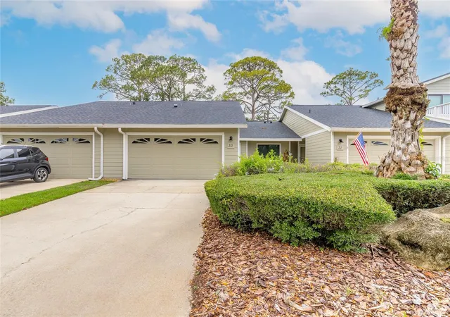 Photo 2 of Townhouse for sale at 30 Landings Ln #30, Ormond Beach, FL 32174 | MLS# V4948989 | Listing updated on 2026-09-14