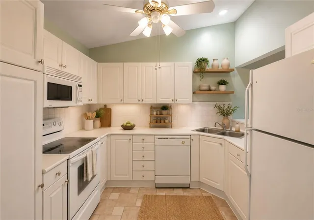 Photo 4 of Townhouse for sale at 30 Landings Ln #30, Ormond Beach, FL 32174 | MLS# V4948989 | Listing updated on 2026-09-14