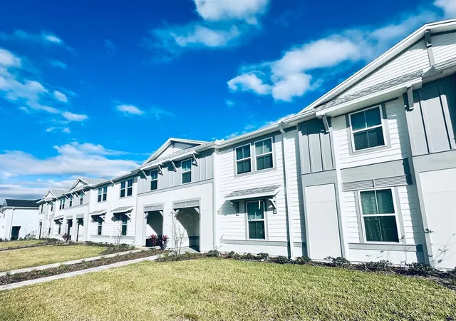 2nd image of 1256 Blue Paradise Dr, Clermont, FL 34714 | MLS# S5149536
