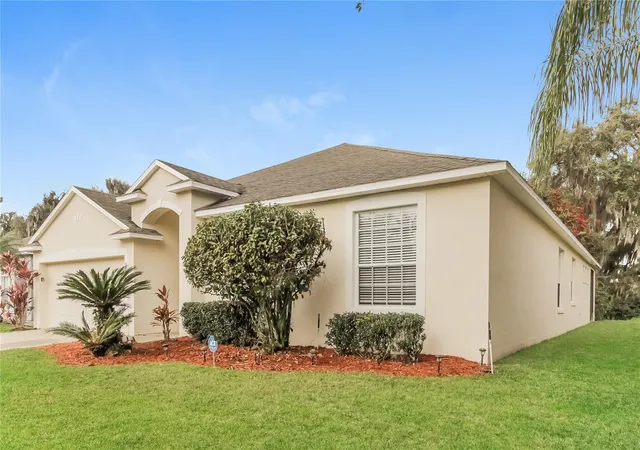 3rd image of 2114 The Oaks Blvd, Kissimmee, FL 34746 | MLS# C7525948