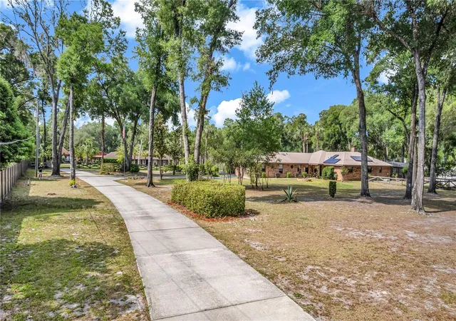 Photo 3 of Single family home for sale at 721 Mcgregor Rd, Deland, FL 32720 | MLS# V4948990 | Listing updated on 2026-10-09