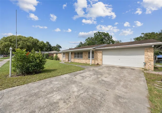 2nd image of 409 Debra Dr, Brandon, FL 33510 | MLS# TB8506696