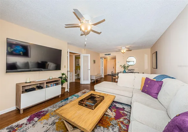 Photo 3 of Condo for sale at 6181 Bahia Del Mar Blvd #112, Saint Petersburg, FL 33715 | MLS# TB8506712 | Listing updated on 2026-10-17
