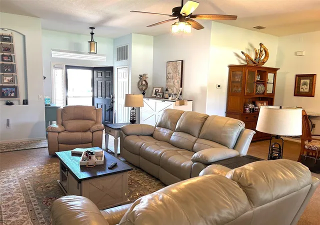 Photo 4 of Sale Pending at 18721 Water Lily Ln, Hudson, FL 34667 | MLS# TB8506717 | Listing updated on 2026-09-17