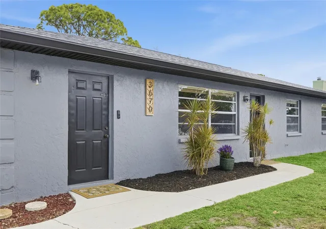 2nd image of 3670 Sunset Beach Dr, Venice, FL 34293 | MLS# A4693029