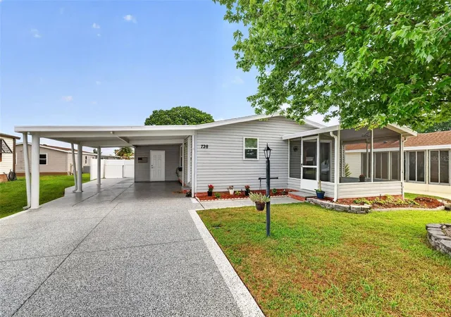 1st image of 728 Prado Dr, Lady Lake, FL 32159 | MLS# G5112113