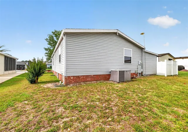 23rd image of 728 Prado Dr, Lady Lake, FL 32159 | MLS# G5112113