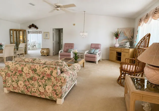 Photo 3 of Single family home for sale at 8157 Sw 108th Street Rd, Ocala, FL 34481 | MLS# OM724406 | Listing updated on 2026-08-09