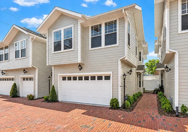 Listing Photo 5 - Condo for sale in building located at 2920 W El Prado Blvd, TAMPA, FL 33629 - Unit #11