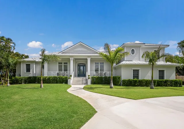 Photo 2 of Single family home for sale at 4678 Silent Crk Way, Nokomis, FL 34275 | MLS# A4693038 | Listing updated on 2026-10-07