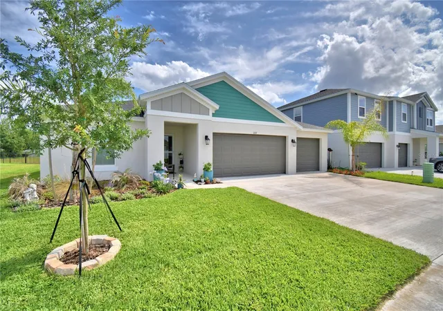 1st image of 1018 Brimstone Cir, Winter Haven, FL 33884 | MLS# P4938672