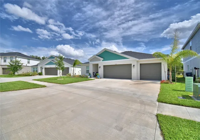 2nd image of 1018 Brimstone Cir, Winter Haven, FL 33884 | MLS# P4938672
