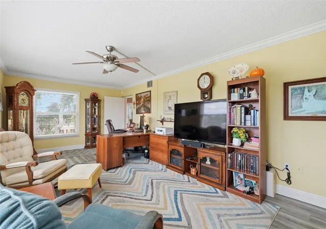 2nd image of 225 Country Clb Dr, LARGO, FL 33771