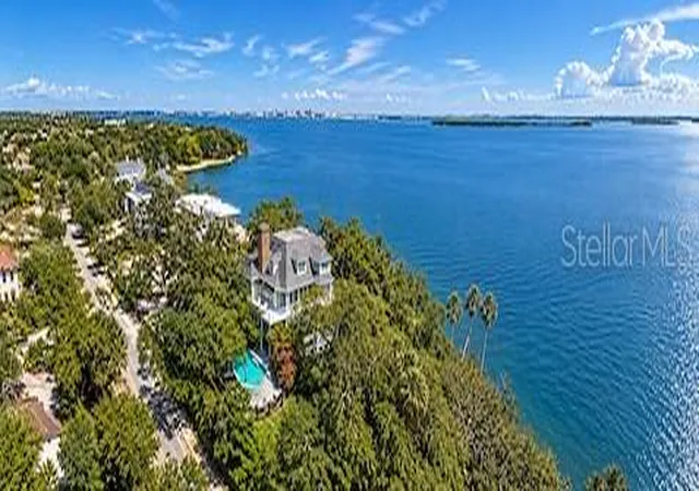 Single family home for sale at 6220 Bayshore Blvd, Tampa, FL 33611 | MLS# TB8506772 | Listing updated on 2026-09-21