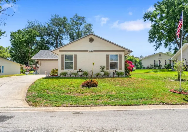 Photo 2 of Single family home for sale at 10520 Springwood Dr, Port Richey, FL 34668 | MLS# W7885619 | Listing updated on 2026-10-06