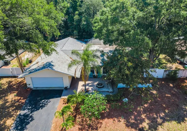 2nd image of 520 Sandy Hook Rd, Palm Harbor, FL 34683 | MLS# TB8506782