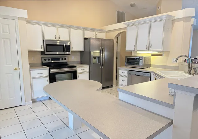 Photo 4 of Single family home for sale at 4262 NE 35th Avenue Rd, Ocala, FL 34479 | MLS# OM724430 | Listing updated on 2026-05-11