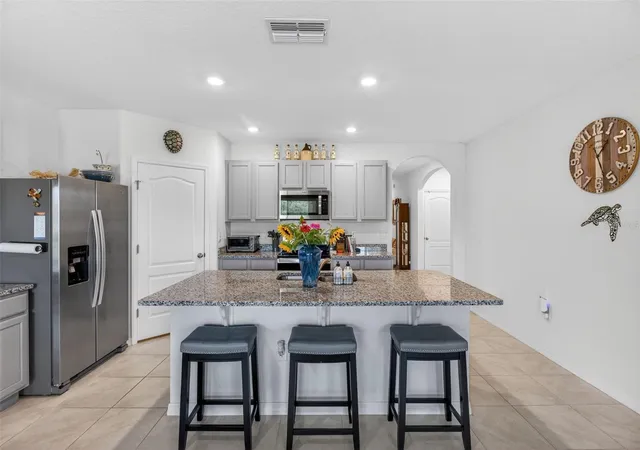 Photo 3 of Single family home for sale at 5946 Shingle Crk Rd, Lakeland, FL 33811 | MLS# TB8506842 | Listing updated on 2026-07-11