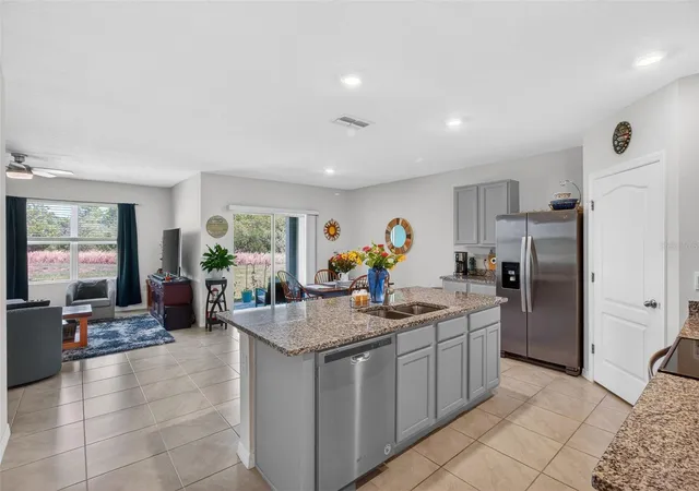 Photo 4 of Single family home for sale at 5946 Shingle Crk Rd, Lakeland, FL 33811 | MLS# TB8506842 | Listing updated on 2026-07-11