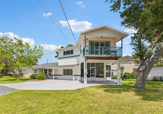 Photo 3 of Single family home for sale at 8212 Hayward Ln, Port Richey, FL 34668 | MLS# W7885624 | Listing updated on 2026-10-16
