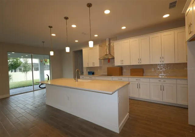 Photo 3 of Single family home for sale at 2568 Hawks Overlook, Oviedo, FL 32765 | MLS# O6406390 | Listing updated on 2026-10-01