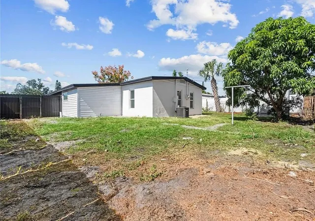 Photo 3 of Sale Pending at 5101 Town N Country Blvd, Tampa, FL 33615 | MLS# TB8506892 | Listing updated on 2026-09-07