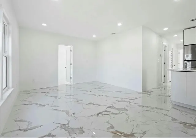 Photo 4 of Sale Pending at 5101 Town N Country Blvd, Tampa, FL 33615 | MLS# TB8506892 | Listing updated on 2026-09-07