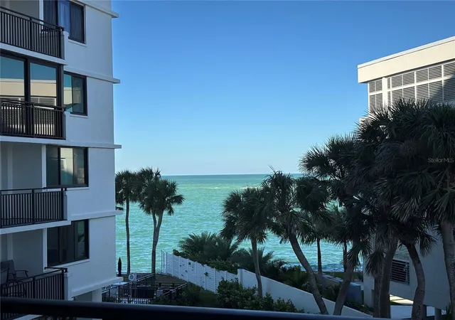 Homes for sale in Sarasota, FL | 4822 Ocean Blvd #3D, Sarasota, FL 34242 | MLS# O6406435