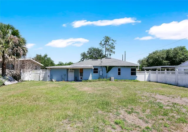 Photo 3 of Single family home for sale at 2482 Roxbury Rd, Winter Park, FL 32789 | MLS# O6406443 | Listing updated on 2026-10-05