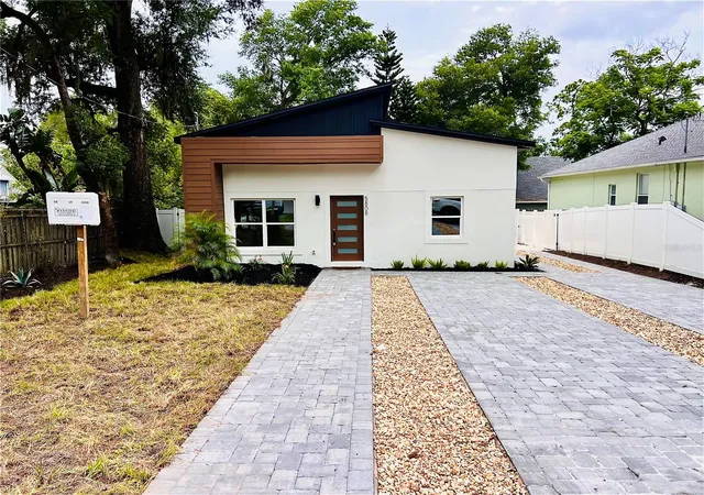Photo 1 of Single family home for sale at 5808 N 16th Street, Tampa, FL 33610 | MLS# TB8506915 | Listing updated on 2026-10-16