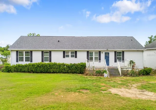 2nd image of 37520 Phelps Rd, Zephyrhills, FL 33541 | MLS# TB8506926