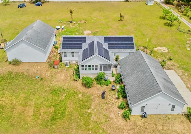 4th image of 37520 Phelps Rd, Zephyrhills, FL 33541 | MLS# TB8506926