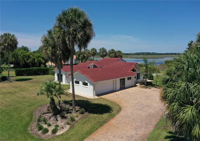 Photo 4 of Single family home for sale at 13300 Skiing Paradise Blvd, Clermont, FL 34711 | MLS# O6406453 | Listing updated on 2026-09-04